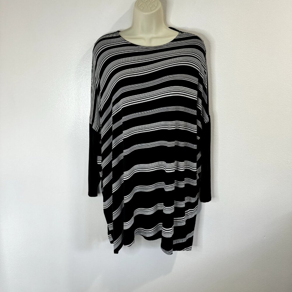 J. Jill Wearever Tunic Blouse Sz M Black White Asymmetrical Stripe Shirt Dolman